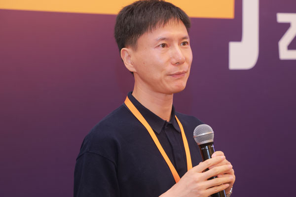 白洪斌12.jpg